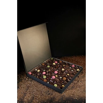 Válogatás bonbonokból - 100 darabos díszdoboz